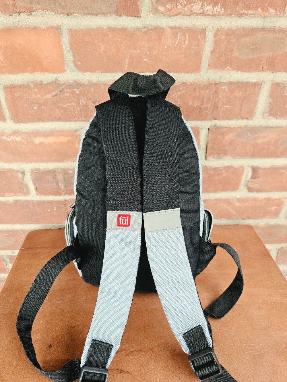Ful Mini Backpack Textured Travel Daypack - Picture 4 of 11